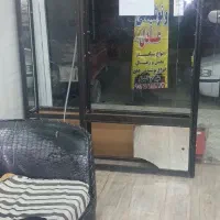 ۲ عدد ویترین مغازه