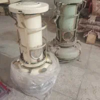 دو عدد اطو ودوعدد چراغ ویک سینی قدیمی