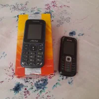 دوتا گوشی کارکرده'جی ال ایکس ونوکیا