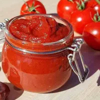 فروش خرده و عمده انواع رب گوجه