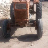 یک عدد تراکتو  رمانی به فروش میرسد