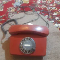 تلفن رومیزی قدیمی