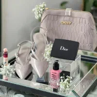 دیزاین هدایای بله برون و اجاره باکس شیشه ای