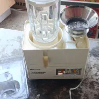 دستگاه آبمیوه گیری