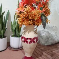 گلدان همراه گل