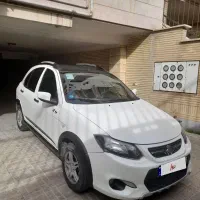 کوئیک R سفید