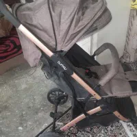 کالسکه بچه سالم فقط یک چرخ نداره