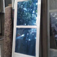 درب آهنی ورودی حال باچارچوب
