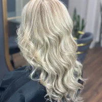 سالن زیبایی کیانا