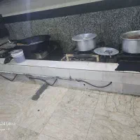 دیگ و قابلمه و گاز ۳،شعله تعداد ۸ تا دارم