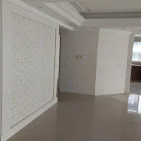 ۳۰۰مترزمین چهارطبقه بنا مسکونی