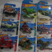 ۹ماکت ماشین فلزی هات‌ویلز آکبند اصل یکجا hotwheels