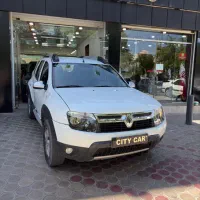 رنو داستر سفید مدل 2015
