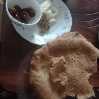 نان نیاکان (آرد خالص گندم سبوس‌دار)