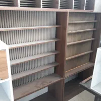 قفسه ایستاده و دیواری