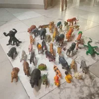 اسباب بازی حیوانات پلاستیکی