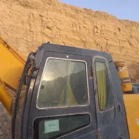 بیل مکانیکی هیوندا۲۱۰