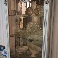 ویترین چوپی سالم بدون شکستگی