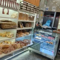 فروشنده خانم در نان فانتزی