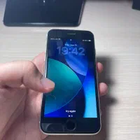 ایفون se2020