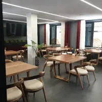 پیتزا کار، گریل کار، سوخاری زن، ایران پز، باریستا