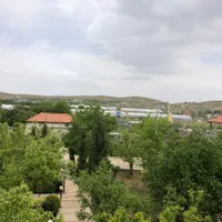 اجاره روزانه ویلا در خان زنیان.|اجارهٔ کوتاه‌مدت ویلا و باغ|شیراز, ارم|دیوار