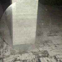 شیشه روی میز