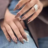 کاشت تخصصی ناخن با اف ۳۰ درصدی