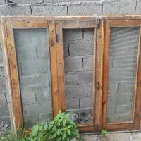 چوب کارکرده سربندی و  پنجره چوبی
