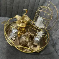 سینی آینه ای و مجسمه های براق