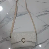 کیف|کیف، کفش، کمربند|سنگر, |دیوار
