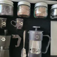 قهوه جوش و لیوان دم نوش