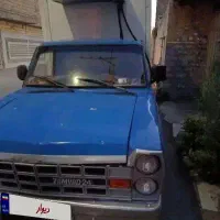 نیسان یخچالدار به همراه کار