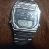 ساعت سیکو دوزمانه معروف به ذوزنقه ۱۹۷۵