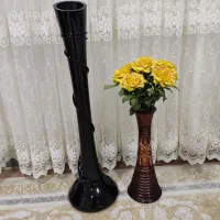 گلدان با گل