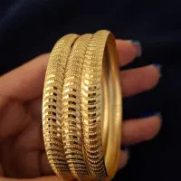 گوشواره و النگو طلا