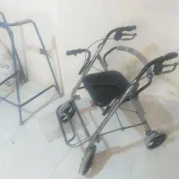 واکر چهار چرخ