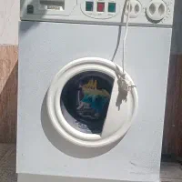 لباسشویی و جارو برقی