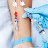 تزریقات و سرم تراپی و خدمات پرستاری در منزل