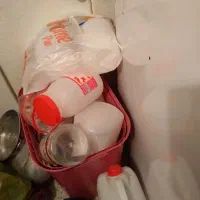 شیشه های در دار و بانکه ماست