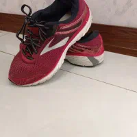 کفش برند brooks سایز 40