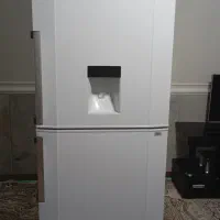 یخچال آیسان