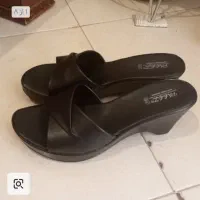 صندل زنانه پاشنه دار چرمی سایز ۴۰