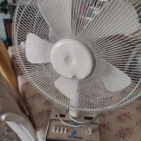 پنکه رومیزی مدتی خراب شده