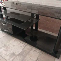 میز تلویزیون شیشه ای و ویترین شیشه ای