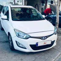 هیونداi20