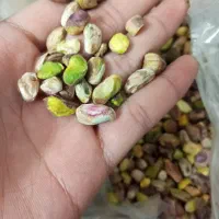 مغز پسته(۳۵۰gr)