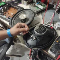 تعمیرات انواع باند ماشین و اسپیکر و
