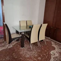 ناهارخوری 6نفره در حد نو.خیابان منزه