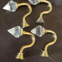 گل میخ